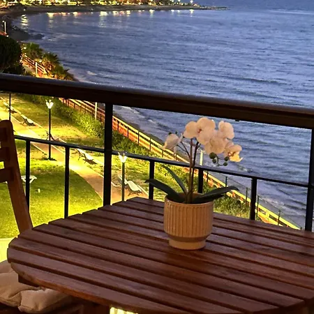 Modern Beachfront 2 Bdrm , Incredible Views * Estepona