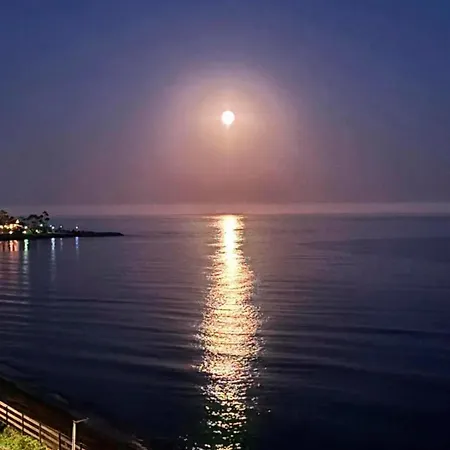 アパート Modern Beachfront 2 Bdrm , Incredible Views エステポナ